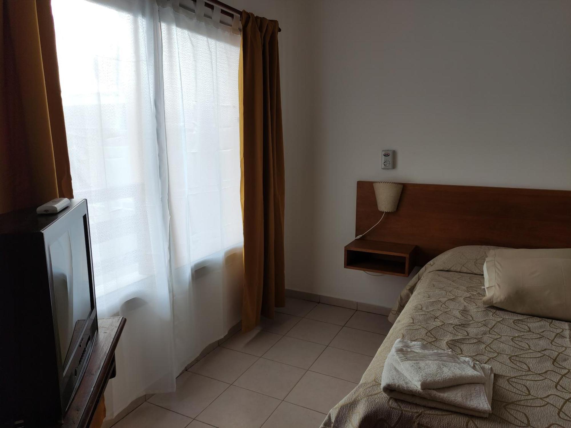Hosteria Ymaz Villa Gesell Exterior foto