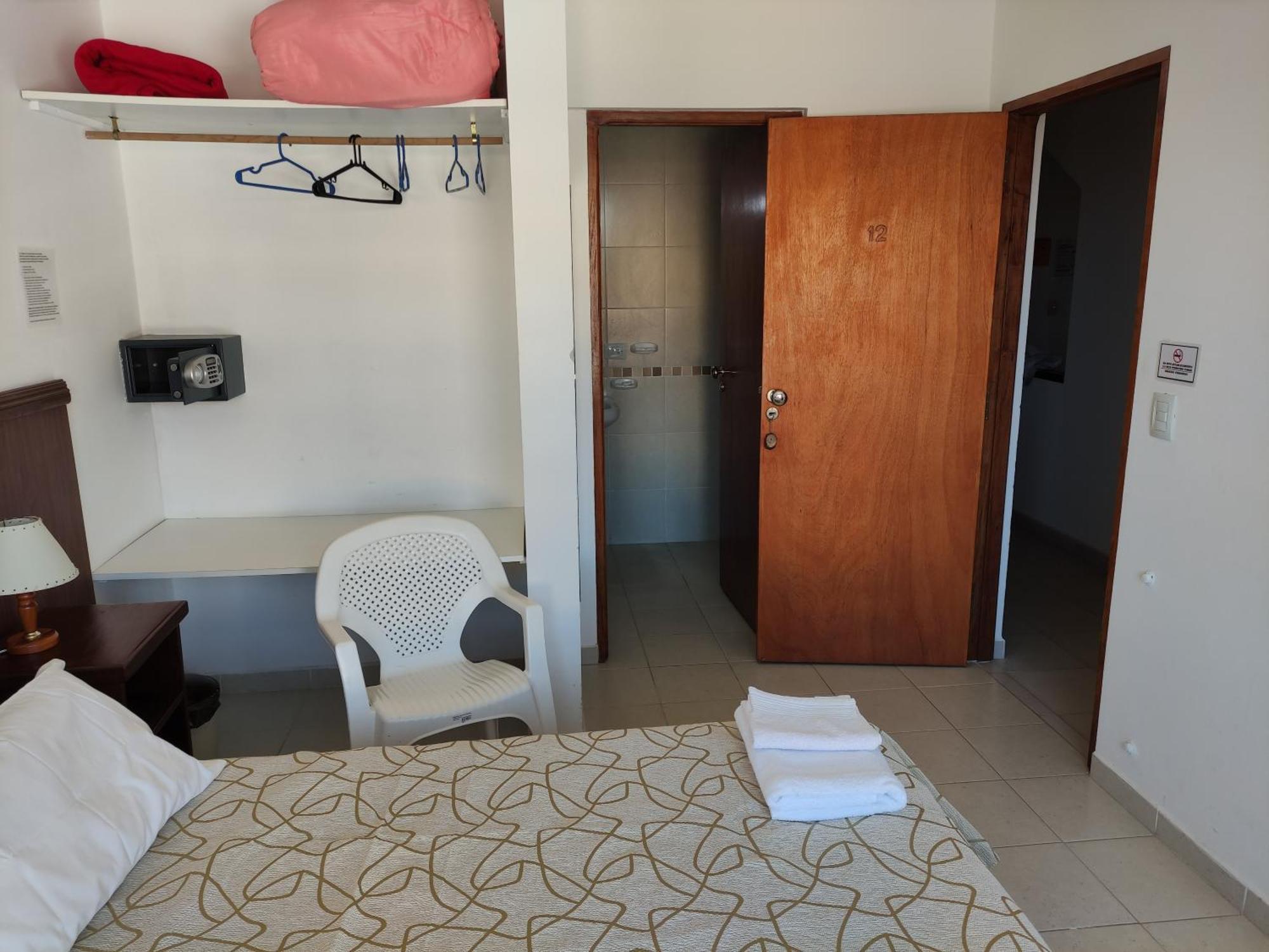 Hosteria Ymaz Villa Gesell Exterior foto